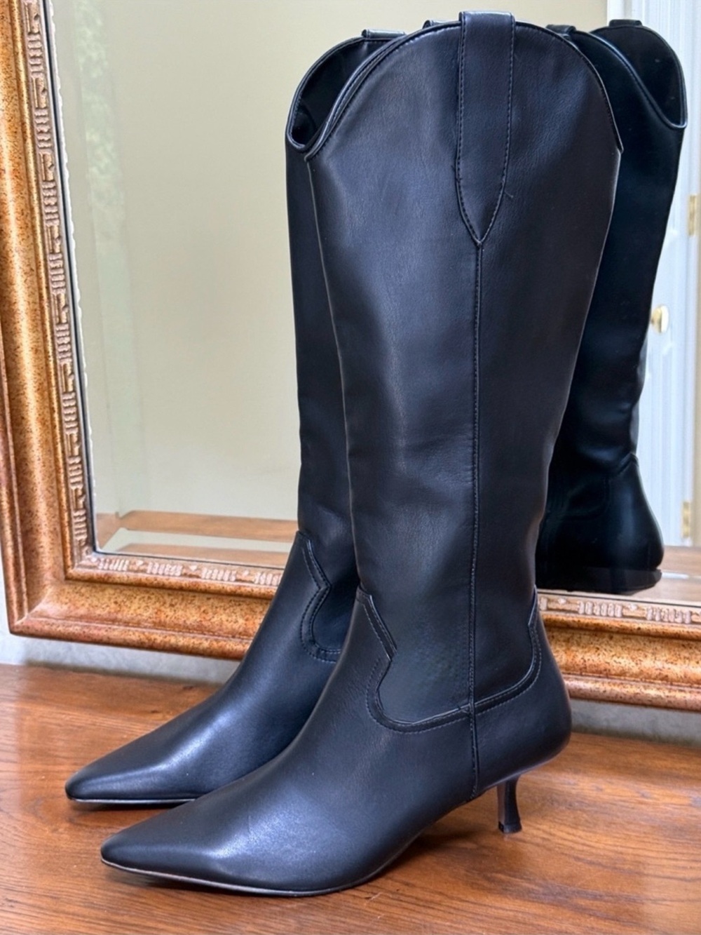 New without tag. Seven by Steve Madden Black faux leather zip boot. Sz 7